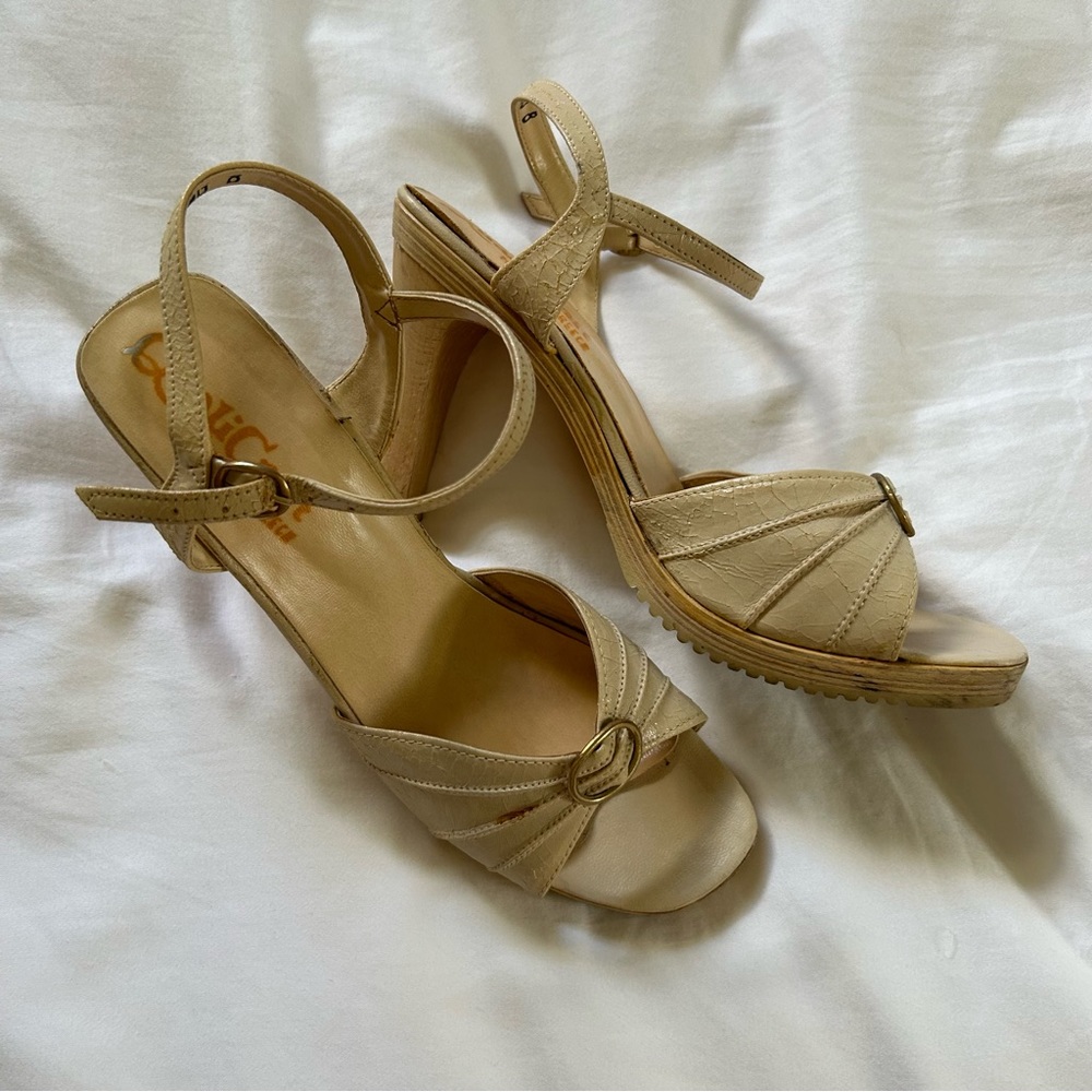 1970’s Qualicraft heels made in Greece
